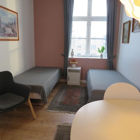 Den Lille Skole - Ferie Pa Aero I Marstal By - Vaerelser Hotel Buitenkant foto