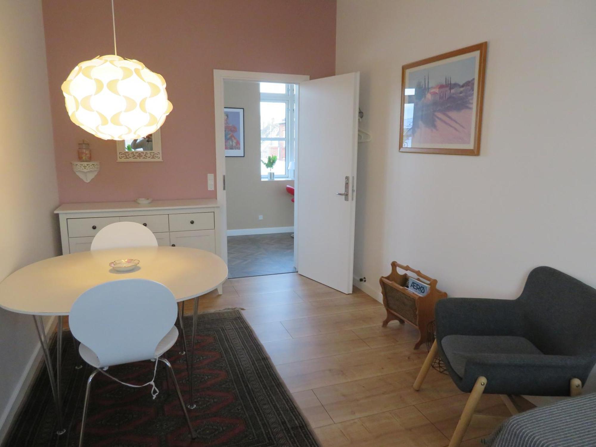 Den Lille Skole - Ferie Pa Aero I Marstal By - Vaerelser Hotel Buitenkant foto